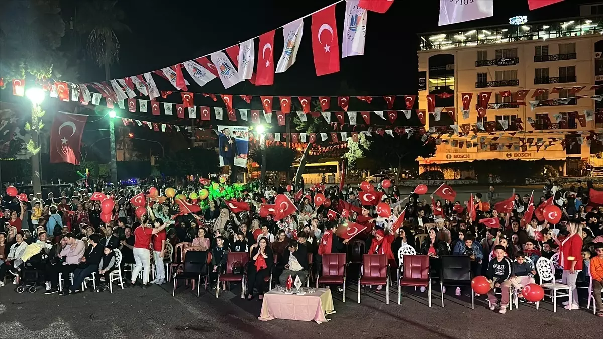 Dörtyol’da Cumhuriyet Bayramı Fener Alayı Düzenlendi