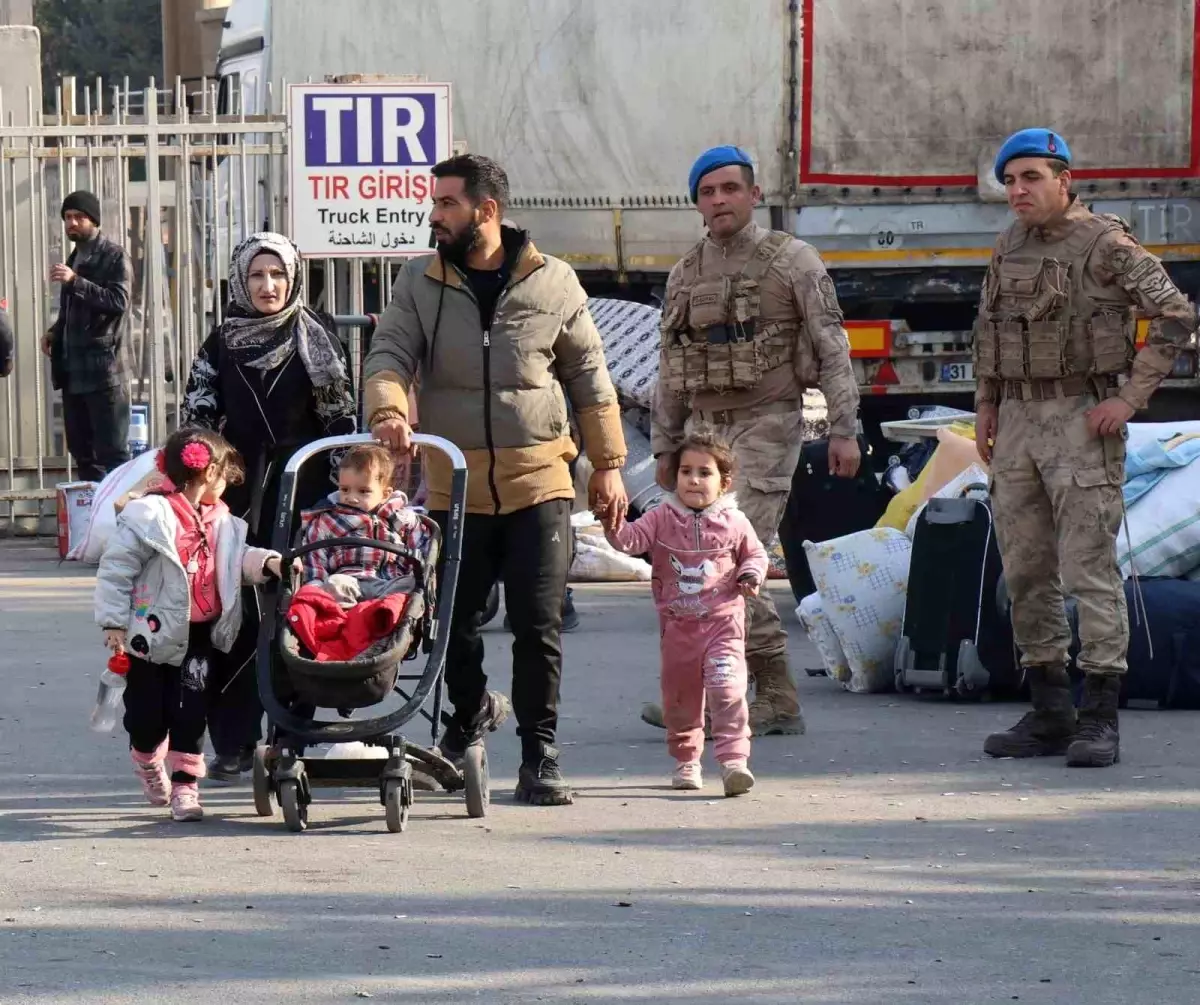 Suriyeliler Yurtlarına Dönüyor